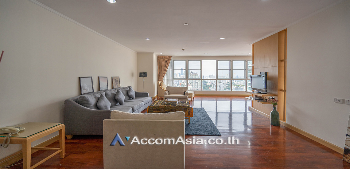 1  3 br Apartment For Rent in Sukhumvit ,Bangkok BTS Phrom Phong at Apartment with Top Facilities, Close to Emshere 13002355
