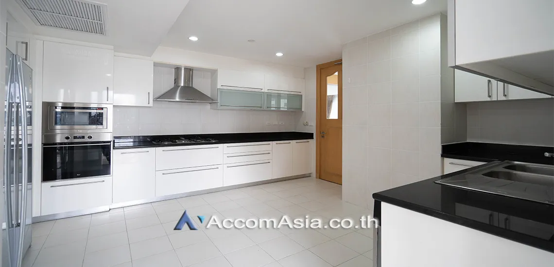unitPet friendly |  3 Bedrooms  Apartment For Rent in Sukhumvit, Bangkok  near BTS Phrom Phong (13002355)