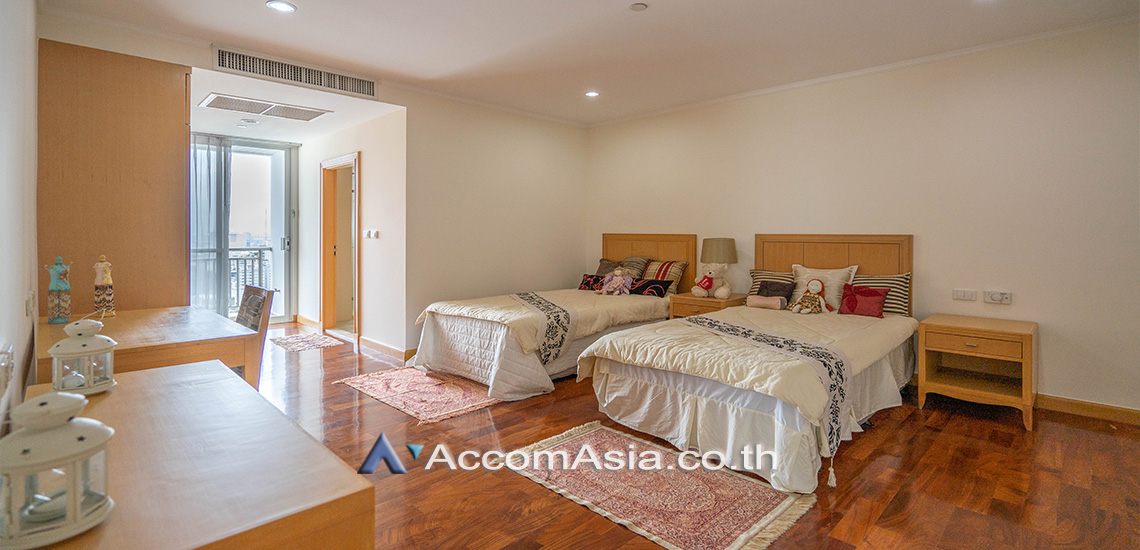 7  3 br Apartment For Rent in Sukhumvit ,Bangkok BTS Phrom Phong at Apartment with Top Facilities, Close to Emshere 13002355