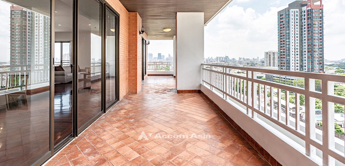 18  4 br Apartment for rent and sale in Sathorn ,Bangkok BRT Thanon Chan at Spacious Residence Situated on Chan Road 1001103