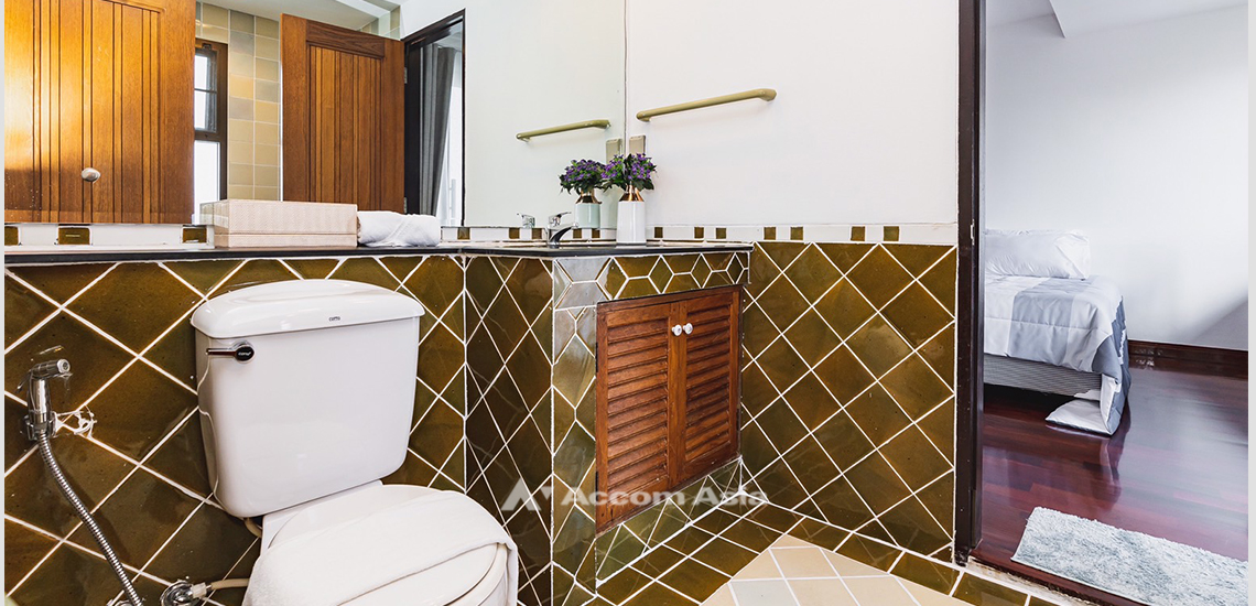 13  4 br Apartment for rent and sale in Sathorn ,Bangkok BRT Thanon Chan at Spacious Residence Situated on Chan Road 1001103