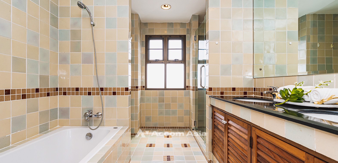 14  4 br Apartment for rent and sale in Sathorn ,Bangkok BRT Thanon Chan at Spacious Residence Situated on Chan Road 1001103