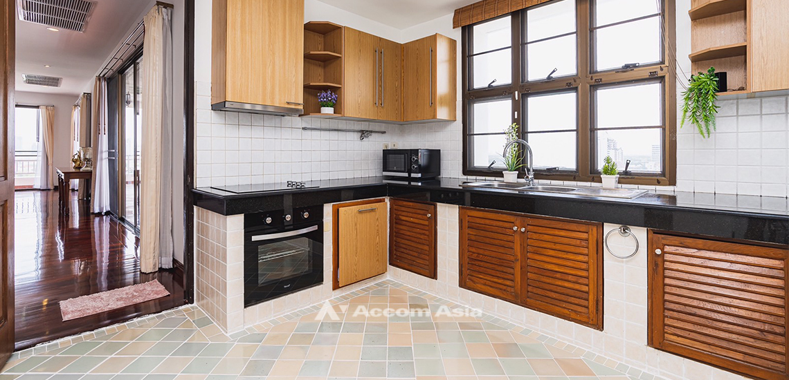 12  4 br Apartment for rent and sale in Sathorn ,Bangkok BRT Thanon Chan at Spacious Residence Situated on Chan Road 1001103