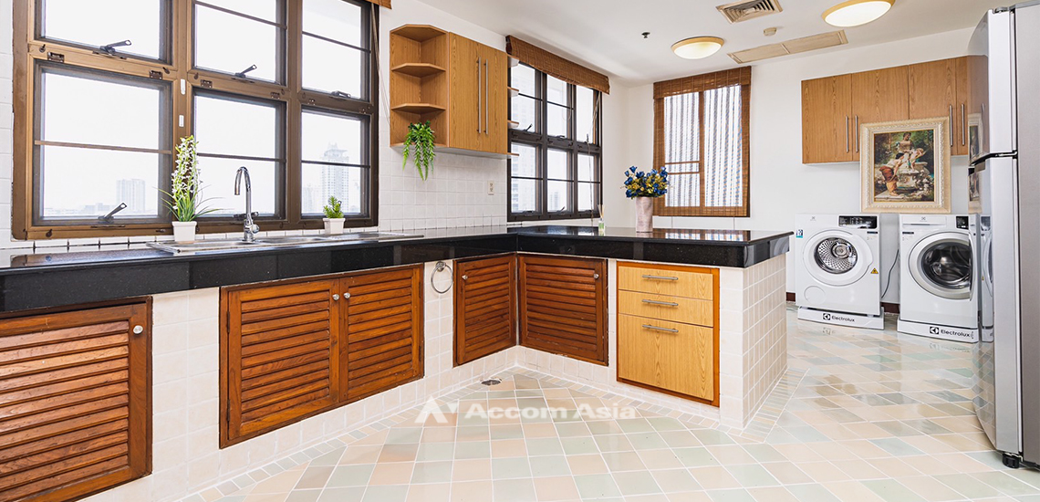 11  4 br Apartment for rent and sale in Sathorn ,Bangkok BRT Thanon Chan at Spacious Residence Situated on Chan Road 1001103