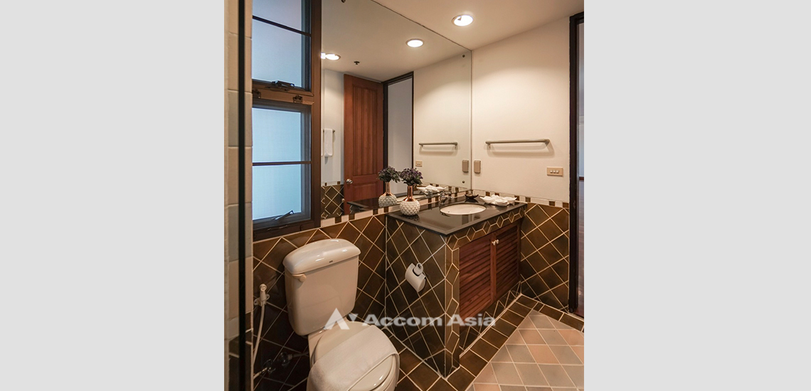 15  4 br Apartment for rent and sale in Sathorn ,Bangkok BRT Thanon Chan at Spacious Residence Situated on Chan Road 1001103