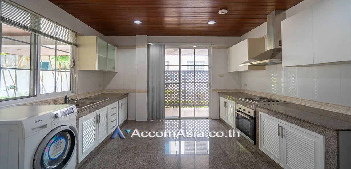 5  4 br House for rent and sale in Sukhumvit ,Bangkok BTS Ekkamai at House in Compound 40119