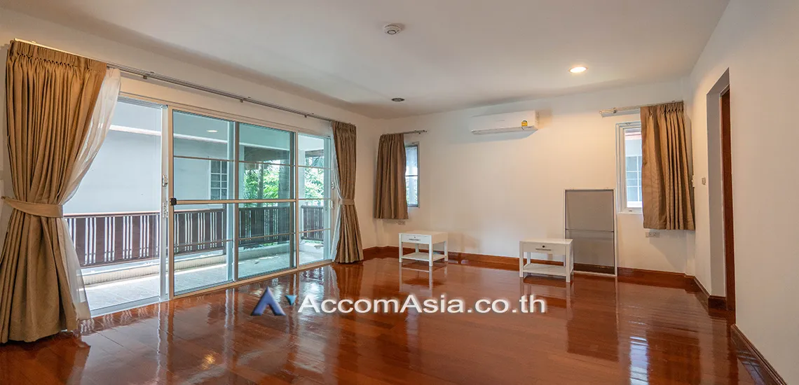 7  4 br House for rent and sale in Sukhumvit ,Bangkok BTS Ekkamai at House in Compound 40119