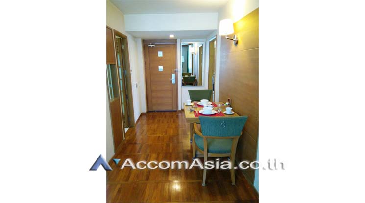  1  1 br Apartment For Rent in Silom ,Bangkok BTS Sala Daeng at Brand New Service Apartment 13002452