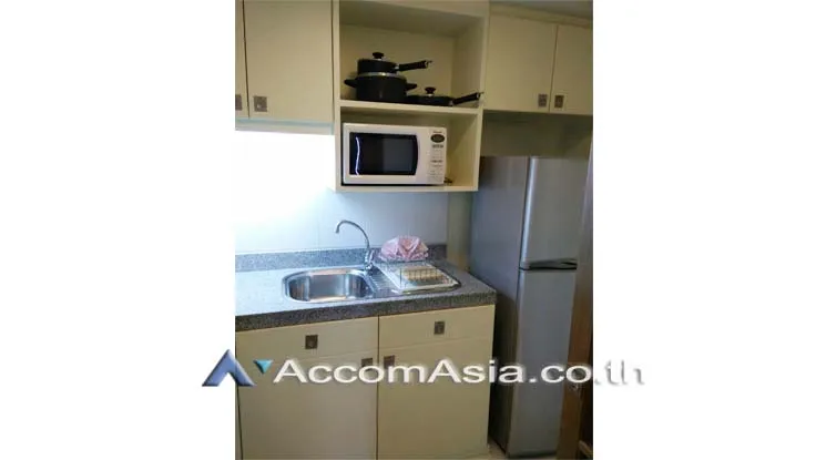  1  1 br Apartment For Rent in Silom ,Bangkok BTS Sala Daeng at Brand New Service Apartment 13002452