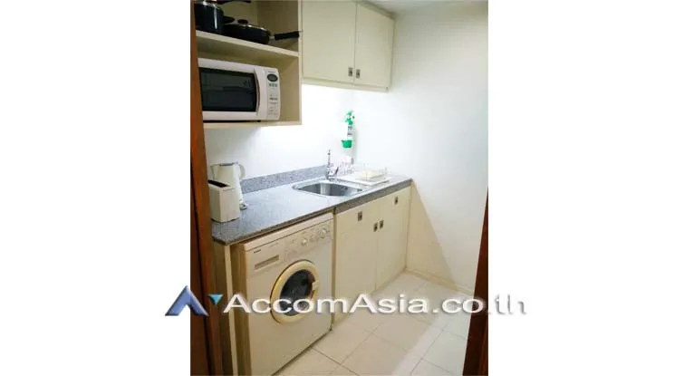  1  2 br Apartment For Rent in Silom ,Bangkok BTS Sala Daeng at Brand New Service Apartment 13002453