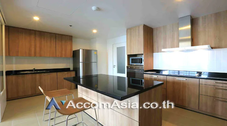 unit 3 Bedrooms  Apartment For Rent & Sale in Sukhumvit, Bangkok  near BTS Phrom Phong (13002531)