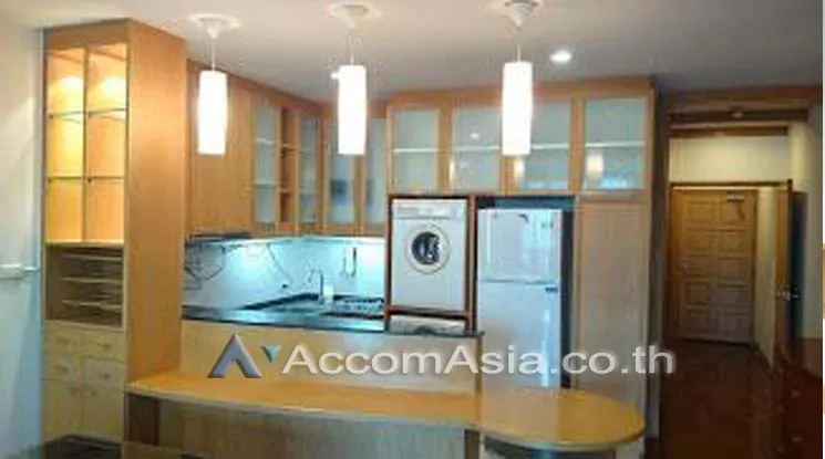 unit 1 Bedroom  Condominium For Rent & Sale in Ploenchit, Bangkok  near BTS Chitlom (13002556)