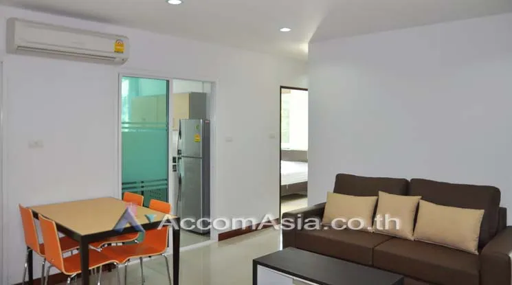 unit 2 Bedrooms  Apartment For Rent in Sukhumvit, Bangkok  near BTS Ekkamai (13002625)