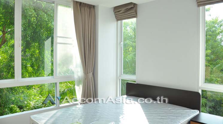 8  2 br Apartment For Rent in Sukhumvit ,Bangkok BTS Ekkamai at Low Rised Building 13002625