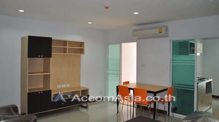 unit 2 Bedrooms  Apartment For Rent in Sukhumvit, Bangkok  near BTS Ekkamai (13002629)