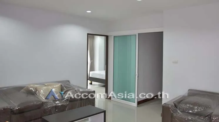 unit 2 Bedrooms  Apartment For Rent in Sukhumvit, Bangkok  near BTS Ekkamai (13002629)