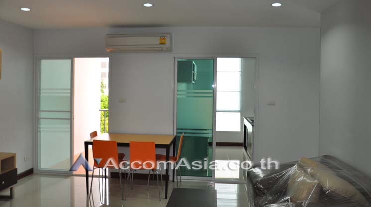 5  2 br Apartment For Rent in Sukhumvit ,Bangkok BTS Ekkamai at Low Rised Building 13002629