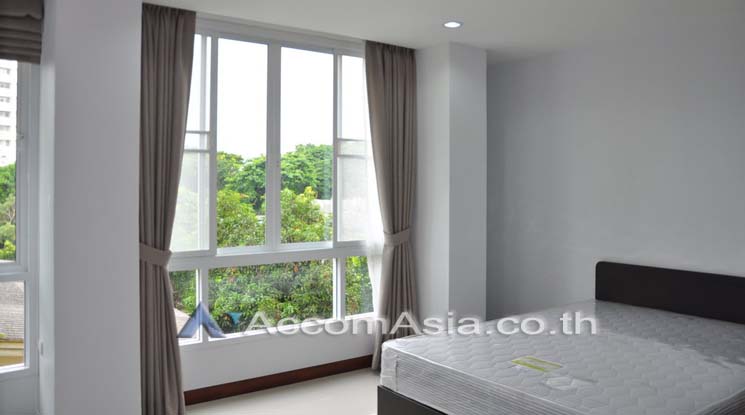 7  2 br Apartment For Rent in Sukhumvit ,Bangkok BTS Ekkamai at Low Rised Building 13002629