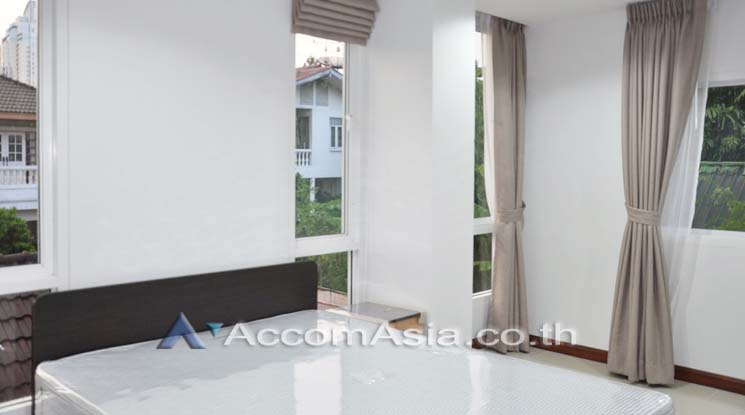 7  2 br Apartment For Rent in Sukhumvit ,Bangkok BTS Ekkamai at Low Rised Building 13002633