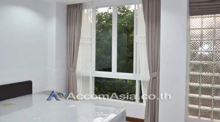 8  2 br Apartment For Rent in Sukhumvit ,Bangkok BTS Ekkamai at Low Rised Building 13002633