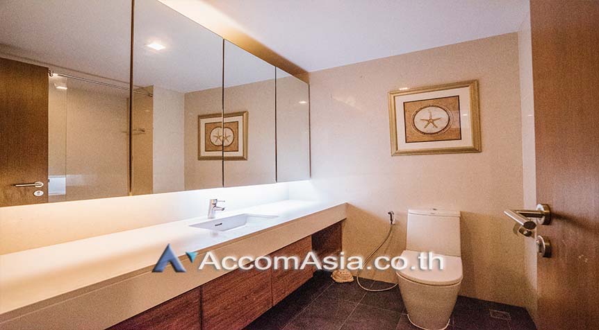19  3 br House For Rent in Ploenchit ,Bangkok BTS Ploenchit 13002670