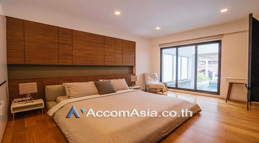11  3 br House For Rent in Ploenchit ,Bangkok BTS Ploenchit 13002670