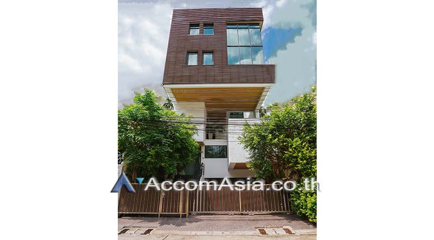 26  3 br House For Rent in Ploenchit ,Bangkok BTS Ploenchit 13002670