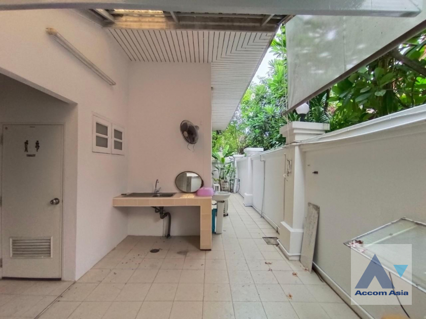 25  3 br House for rent and sale in New Phetchaburi ,Bangkok ARL Ramkhamhaeng AA10032