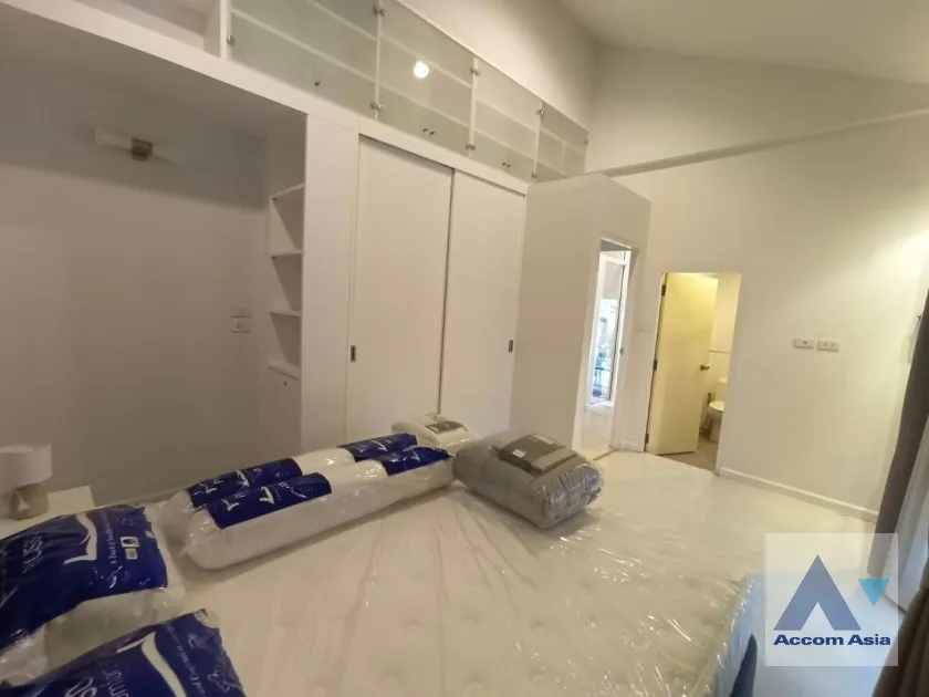19  3 br House for rent and sale in New Phetchaburi ,Bangkok ARL Ramkhamhaeng AA10032
