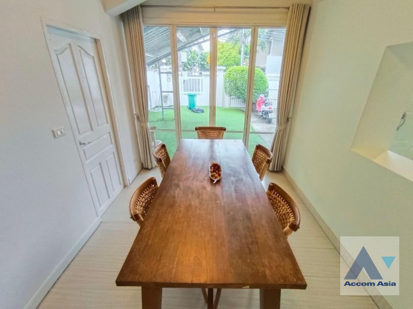 6  3 br House for rent and sale in New Phetchaburi ,Bangkok ARL Ramkhamhaeng AA10032