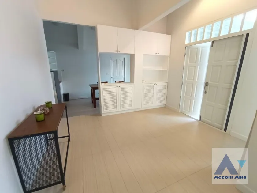 23  3 br House for rent and sale in New Phetchaburi ,Bangkok ARL Ramkhamhaeng AA10032