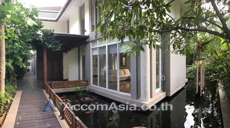 unitPet friendly |  3 Bedrooms  House For Rent in Sukhumvit, Bangkok  near MRT Sukhumvit - BTS Asok (AA10114)