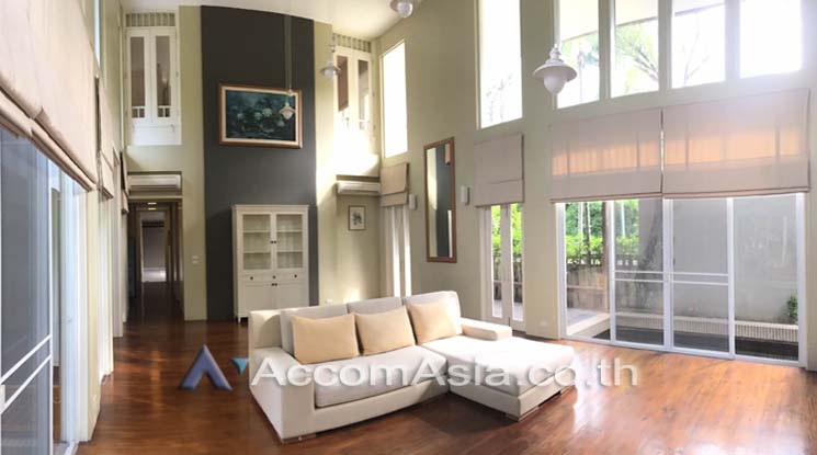 12  3 br House For Rent in Sukhumvit ,Bangkok MRT Sukhumvit - BTS Asok at House in Compound AA10114
