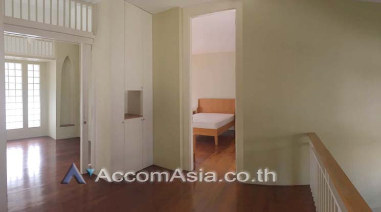 7  3 br House For Rent in Sukhumvit ,Bangkok MRT Sukhumvit - BTS Asok at House in Compound AA10114