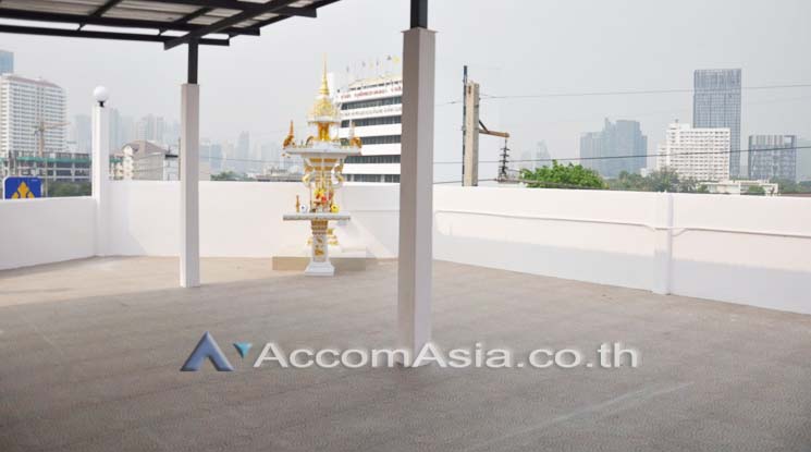 14  Shophouse For Sale in Sukhumvit ,Bangkok MRT Khlong Toei AA10136