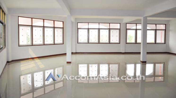  1  Shophouse For Sale in Sukhumvit ,Bangkok MRT Khlong Toei AA10136