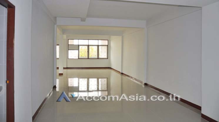 9  Shophouse For Sale in Sukhumvit ,Bangkok MRT Khlong Toei AA10136