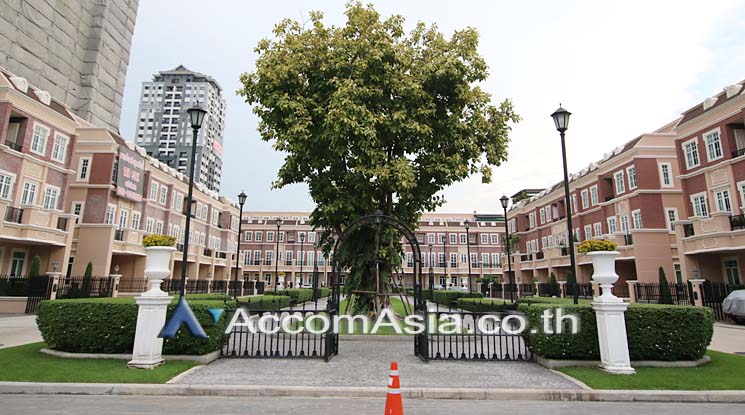  2  4 br Townhouse For Sale in Sukhumvit ,Bangkok BTS On Nut at Garden Square Sukhumvit 77 AA10139