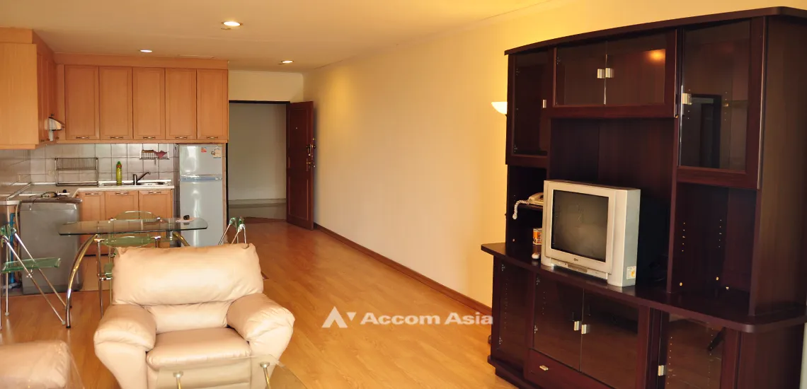 unit 2 Bedrooms  Condominium For Rent in Sathorn, Bangkok  near BTS Sala Daeng - MRT Lumphini (AA10190)