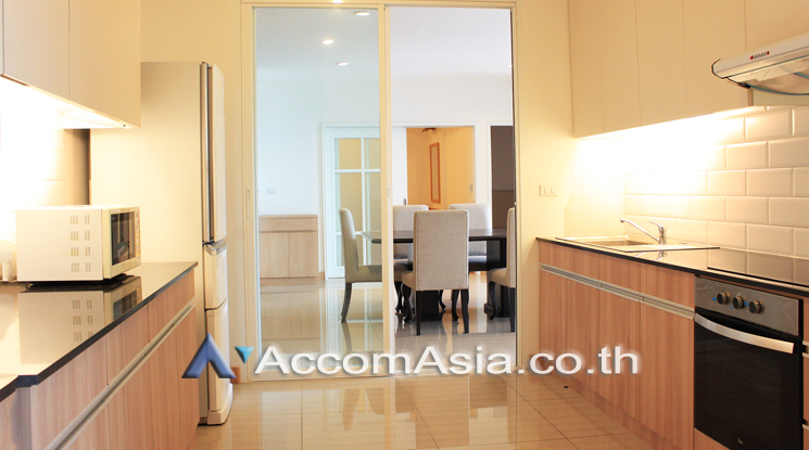 5  3 br Apartment For Rent in Sukhumvit ,Bangkok BTS Ekkamai at High-Rise Living with a Large Balcony Apartment in Ekkamai 10253