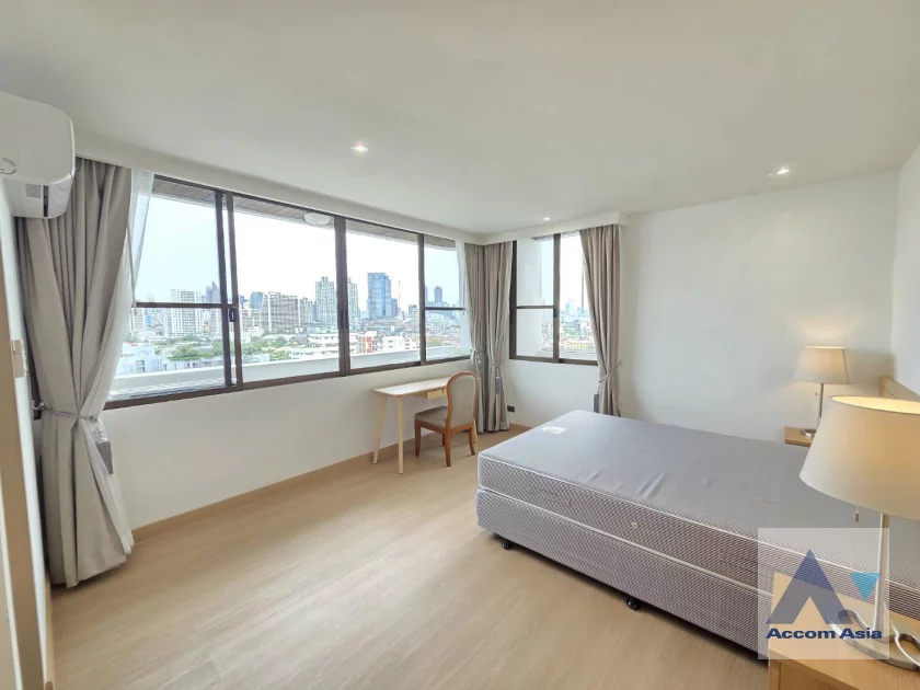 8  3 br Apartment For Rent in Sukhumvit ,Bangkok BTS Thong Lo at Perfect For A Big Family AA10265