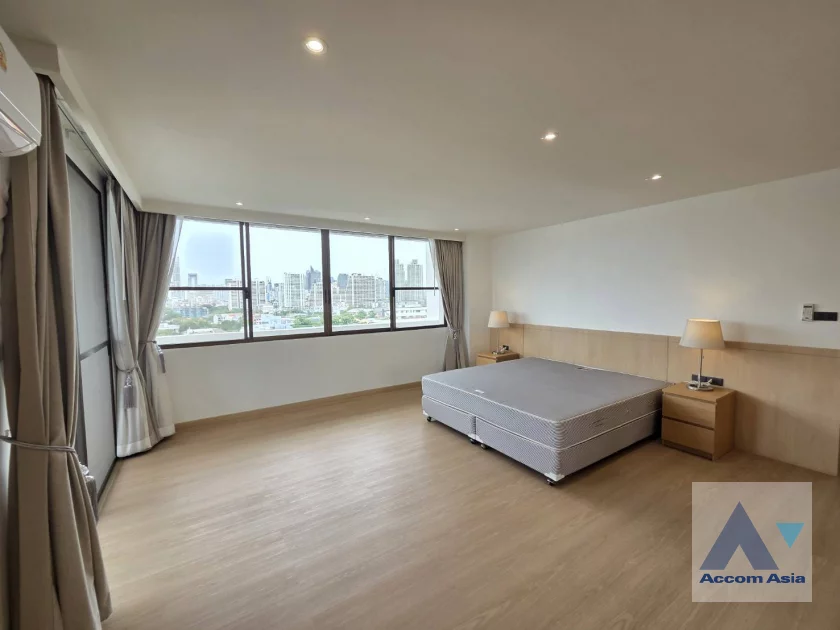 7  3 br Apartment For Rent in Sukhumvit ,Bangkok BTS Thong Lo at Perfect For A Big Family AA10265
