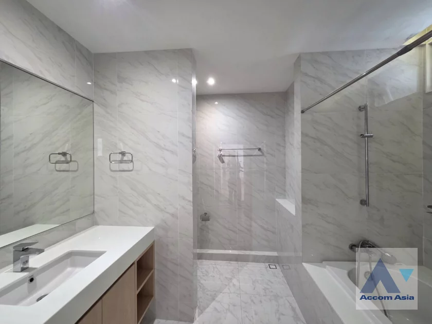 14  3 br Apartment For Rent in Sukhumvit ,Bangkok BTS Thong Lo at Perfect For A Big Family AA10265