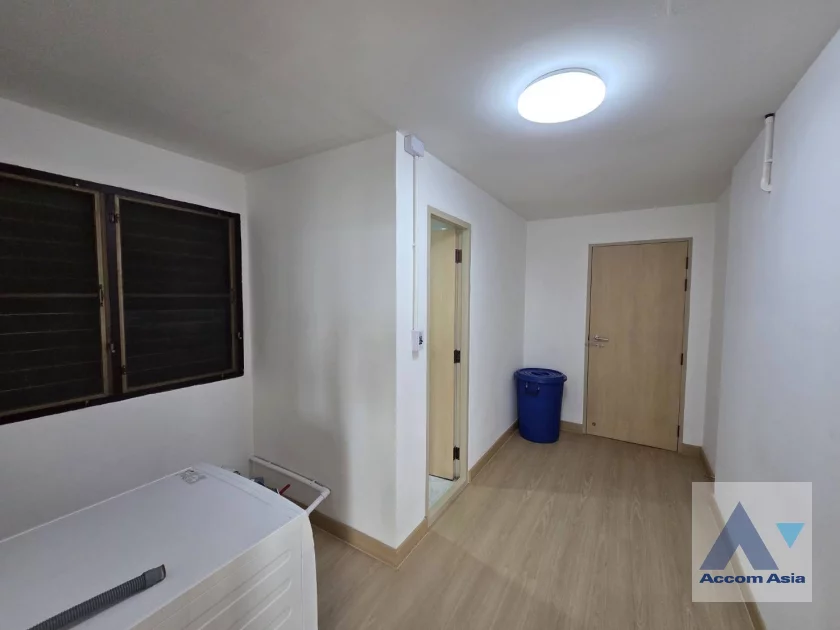 15  3 br Apartment For Rent in Sukhumvit ,Bangkok BTS Thong Lo at Perfect For A Big Family AA10265