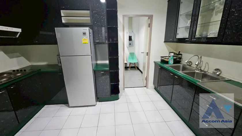 7  2 br Condominium For Rent in Ploenchit ,Bangkok BTS Chitlom at New House AA10332