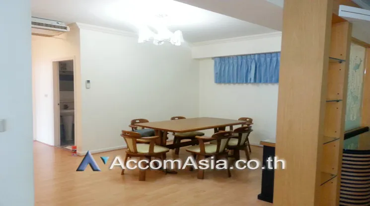 unit 3 Bedrooms  Condominium For Rent in Sukhumvit, Bangkok  near BTS Phrom Phong (AA10415)