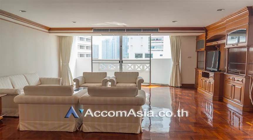 unit 4 Bedrooms  Apartment For Rent in Sukhumvit, Bangkok  near MRT Sukhumvit - BTS Asok (AA10416)