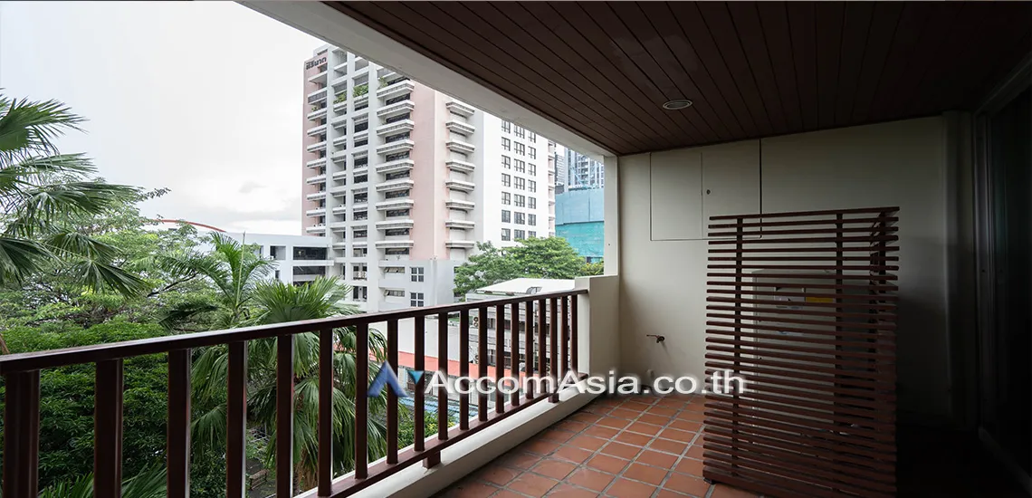  1  4 br Apartment For Rent in Silom ,Bangkok BTS Surasak at High-end Low Rise  AA10434