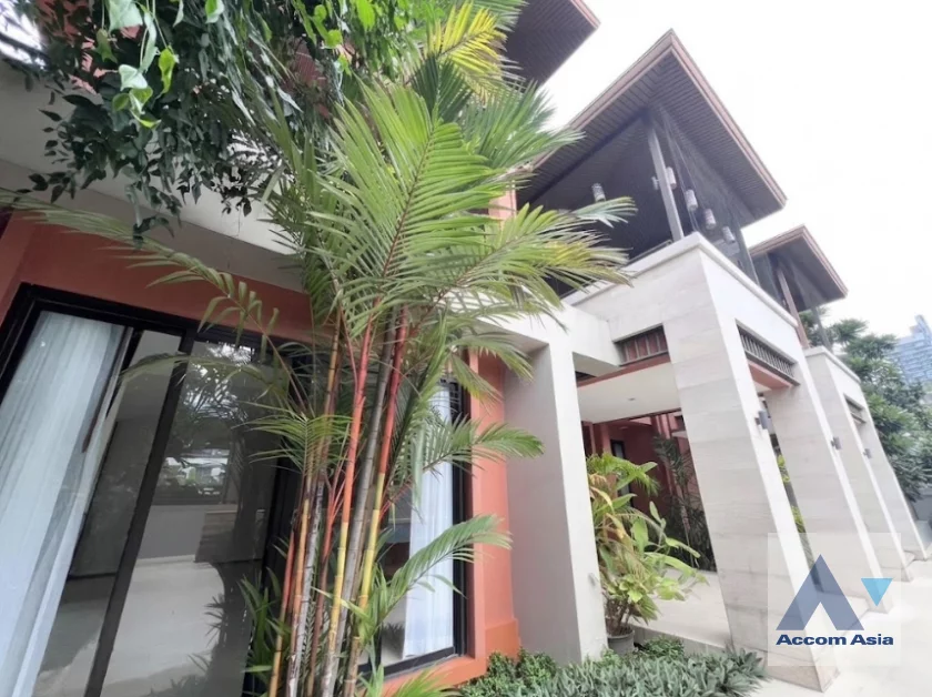 2  5 br House for rent and sale in Sukhumvit ,Bangkok BTS Thong Lo at Perfect For Family AA10435