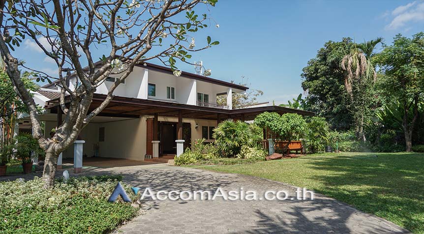  2  4 br House for rent and sale in Pattanakarn ,Bangkok BTS On Nut at Panya Pattanakarn Village AA10448